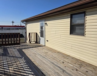 2103 Duncan Road - Photo Thumbnail 2