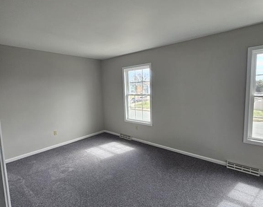 33 Fieldstone Court - Photo Thumbnail 23