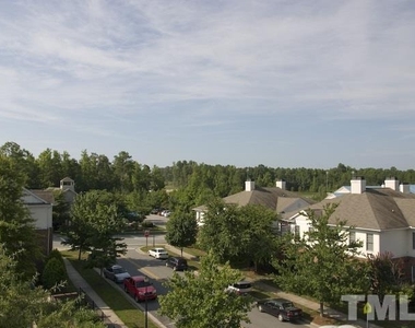 701 Copperline Drive - Photo Thumbnail 9