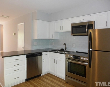 124 Marlowe Court - Photo Thumbnail 7