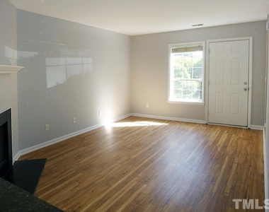 124 Marlowe Court - Photo Thumbnail 2