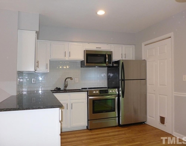 124 Marlowe Court - Photo Thumbnail 6