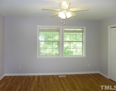 124 Marlowe Court - Photo Thumbnail 11