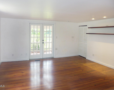 917 Phils Creek Road - Photo Thumbnail 9