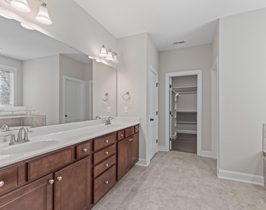 3828 Hickory Manor Drive - Photo Thumbnail 32