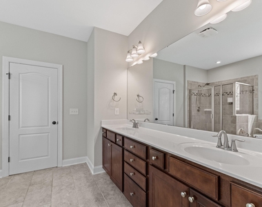 3828 Hickory Manor Drive - Photo Thumbnail 34