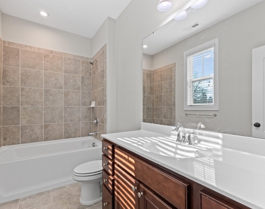 3828 Hickory Manor Drive - Photo Thumbnail 40