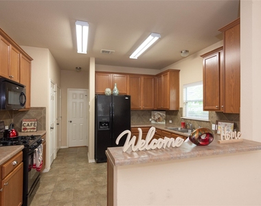 10509 Wylie Dr - Photo Thumbnail 11