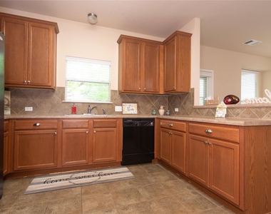 10509 Wylie Dr - Photo Thumbnail 9