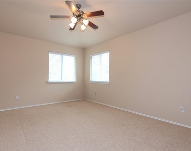 10509 Wylie Dr - Photo Thumbnail 26