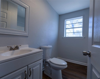 2304 Thrasher Ln - Photo Thumbnail 14
