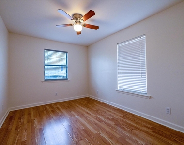 4304 Scottsdale Rd - Photo Thumbnail 19