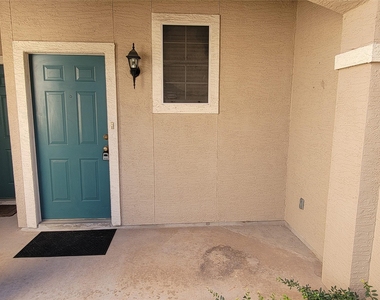 2100 Pipers Field Dr - Photo Thumbnail 1