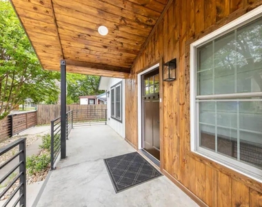 2319 Santa Rita St - Photo Thumbnail 24