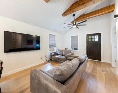 2319 Santa Rita St - Photo Thumbnail 16