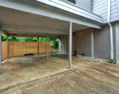 1302 E Saint Johns Ave - Photo Thumbnail 19