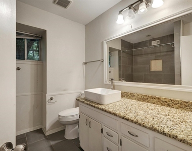 1302 E Saint Johns Ave - Photo Thumbnail 14