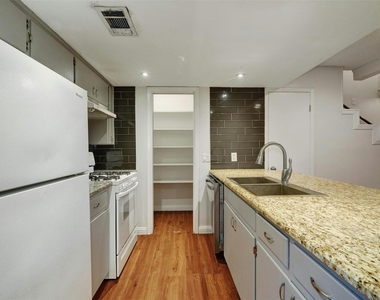 1302 E Saint Johns Ave - Photo Thumbnail 6