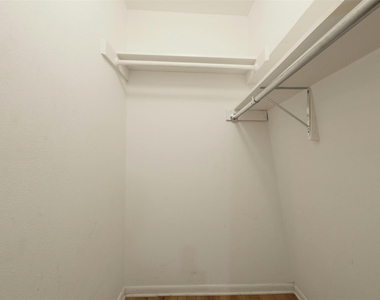 1302 E Saint Johns Ave - Photo Thumbnail 16