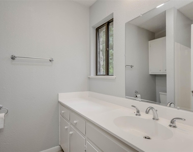 18641 Camino Real - Photo Thumbnail 10