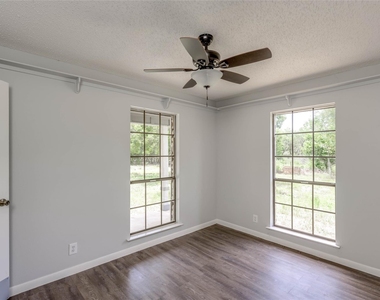 18641 Camino Real - Photo Thumbnail 11