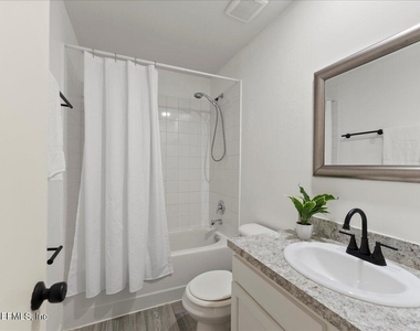 8140 Sutton Place - Photo Thumbnail 10