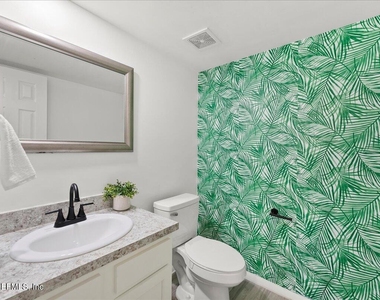 8140 Sutton Place - Photo Thumbnail 7