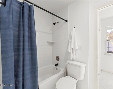 8140 Sutton Place - Photo Thumbnail 9