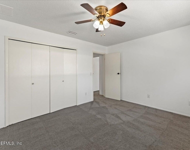 8140 Sutton Place - Photo Thumbnail 19