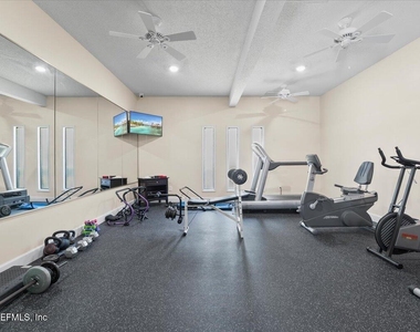 8140 Sutton Place - Photo Thumbnail 40