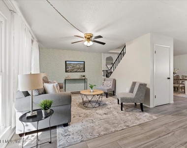 8140 Sutton Place - Photo Thumbnail 4
