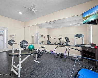 8140 Sutton Place - Photo Thumbnail 43
