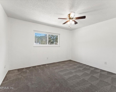 8140 Sutton Place - Photo Thumbnail 18