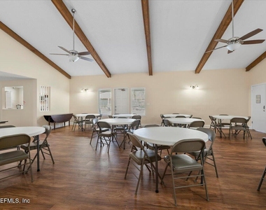 8140 Sutton Place - Photo Thumbnail 34