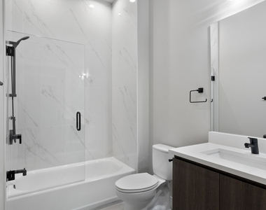 2505 W Farragut Avenue - Photo Thumbnail 12