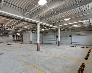 2505 W Farragut Avenue - Photo Thumbnail 9