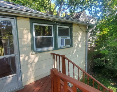 1806 Colfax Street - Photo Thumbnail 8