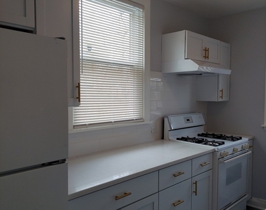 1009 Garnett Place - Photo Thumbnail 1