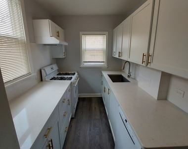 1009 Garnett Place - Photo Thumbnail 1