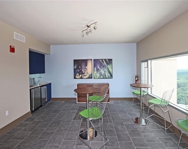 4561 Olde Perimeter Way Ne - Photo Thumbnail 41