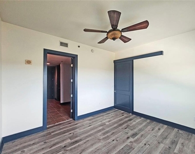 4561 Olde Perimeter Way Ne - Photo Thumbnail 20