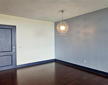 4561 Olde Perimeter Way Ne - Photo Thumbnail 8
