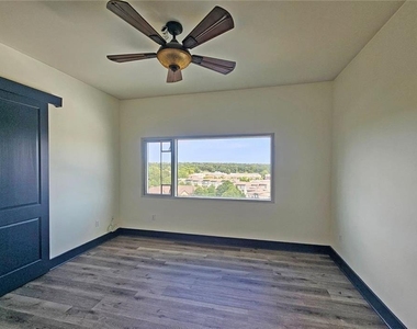 4561 Olde Perimeter Way Ne - Photo Thumbnail 19