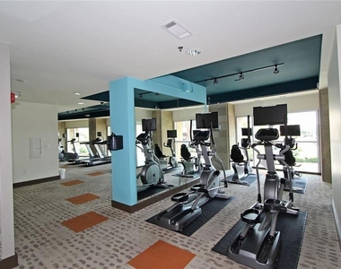 4561 Olde Perimeter Way Ne - Photo Thumbnail 39