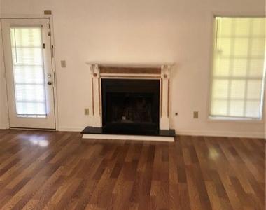 9456 Cypress Lane - Photo Thumbnail 4