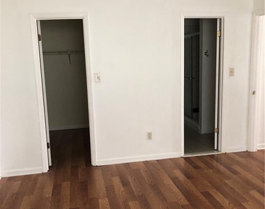 9456 Cypress Lane - Photo Thumbnail 11