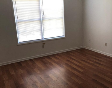 9456 Cypress Lane - Photo Thumbnail 10