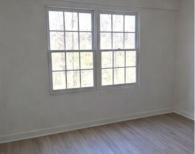 1637 Roman Point Drive - Photo Thumbnail 6