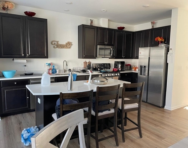 529 Wolverine Drive - Photo Thumbnail 4