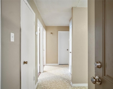 3534 Midwest Drive - Photo Thumbnail 6
